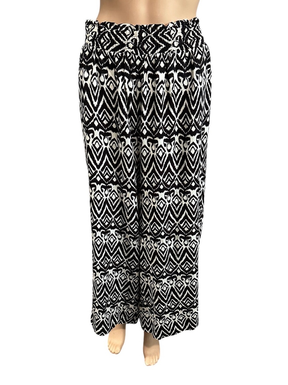 Rose & Olive Black and White Geometric Pants